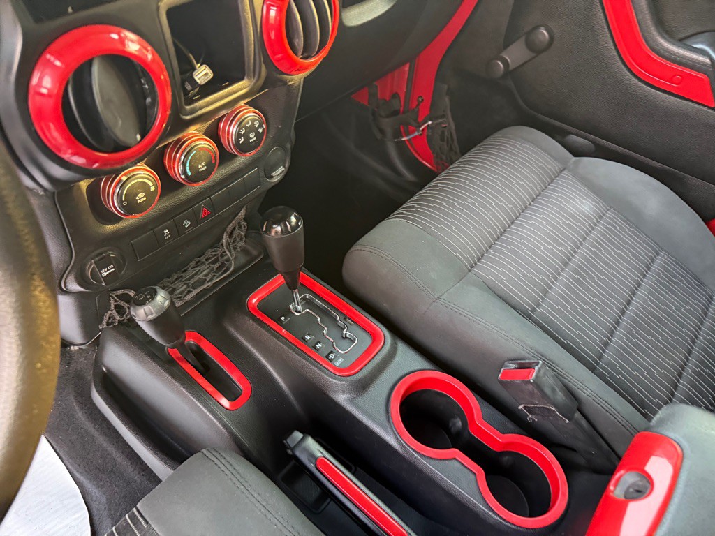 2012 Jeep Wrangler Unlimited Image 74