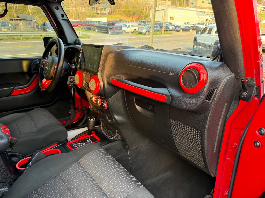 2012 Jeep Wrangler Unlimited Image 79