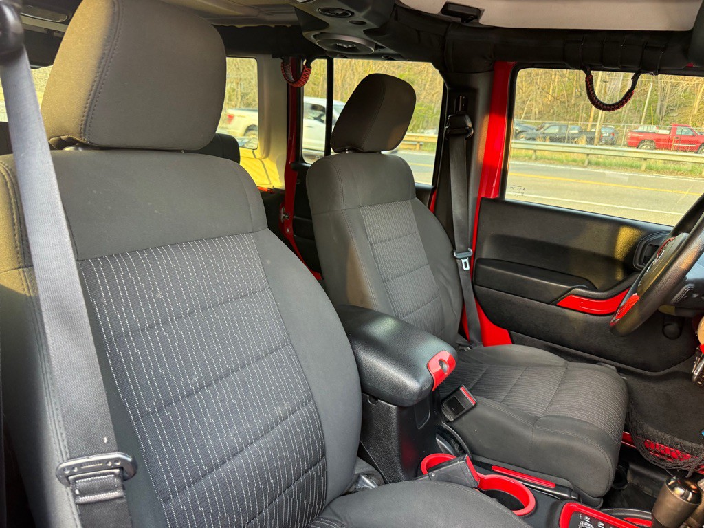 2012 Jeep Wrangler Unlimited Image 80