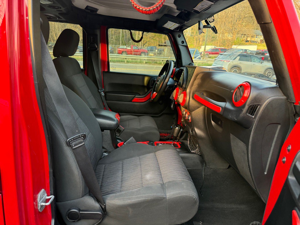 2012 Jeep Wrangler Unlimited Image 82