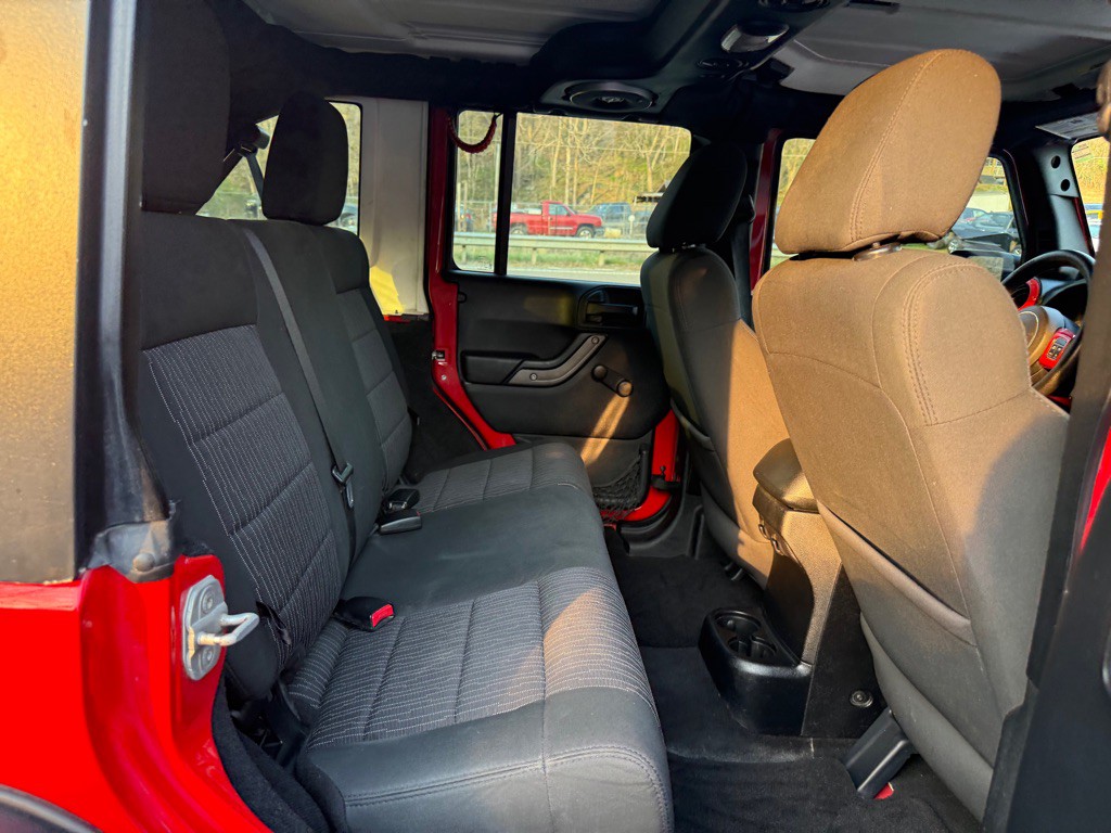 2012 Jeep Wrangler Unlimited Image 87