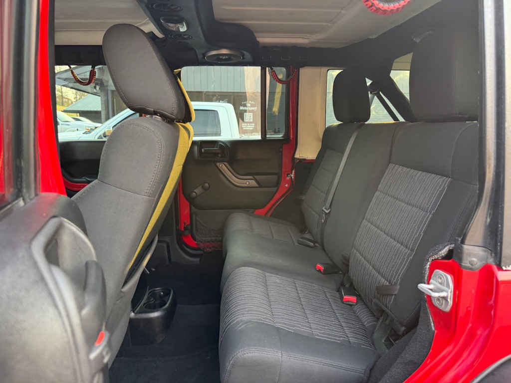 2012 Jeep Wrangler Unlimited Image 90