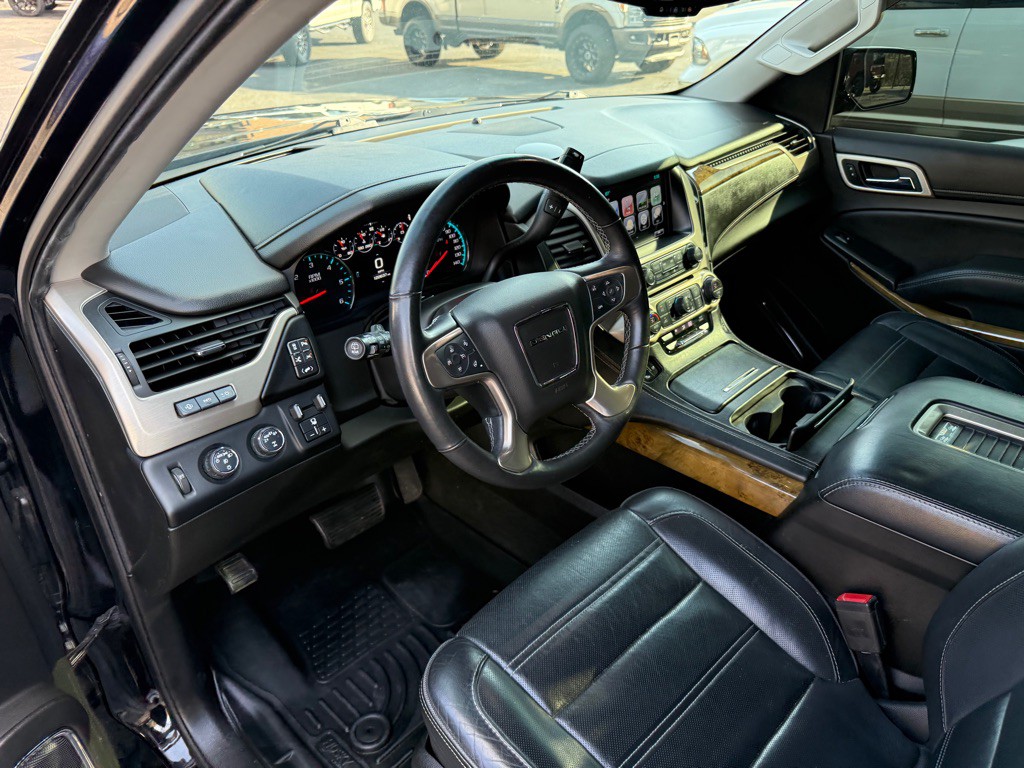2017 GMC Yukon Image 24