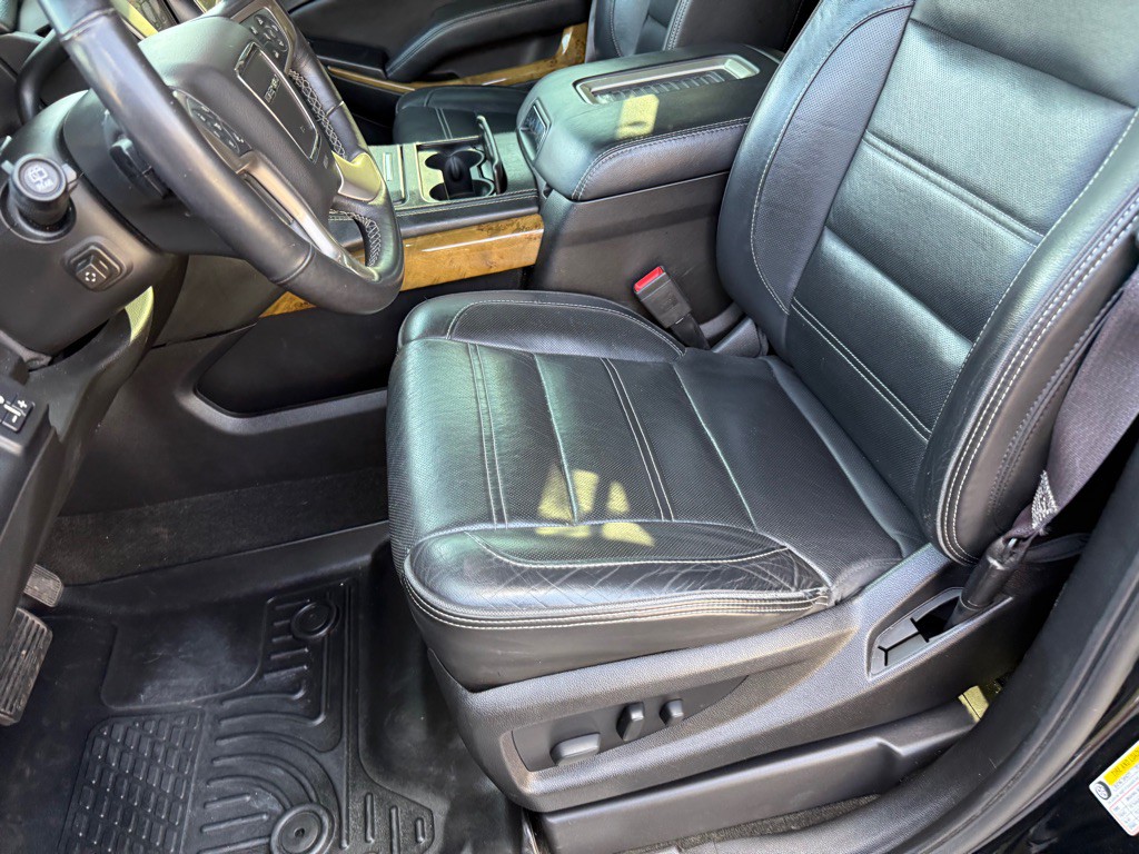 2017 GMC Yukon Image 28