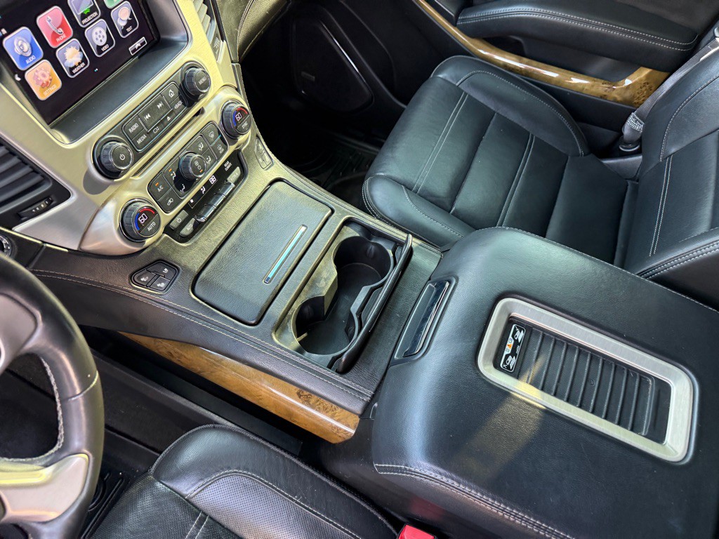 2017 GMC Yukon Image 33