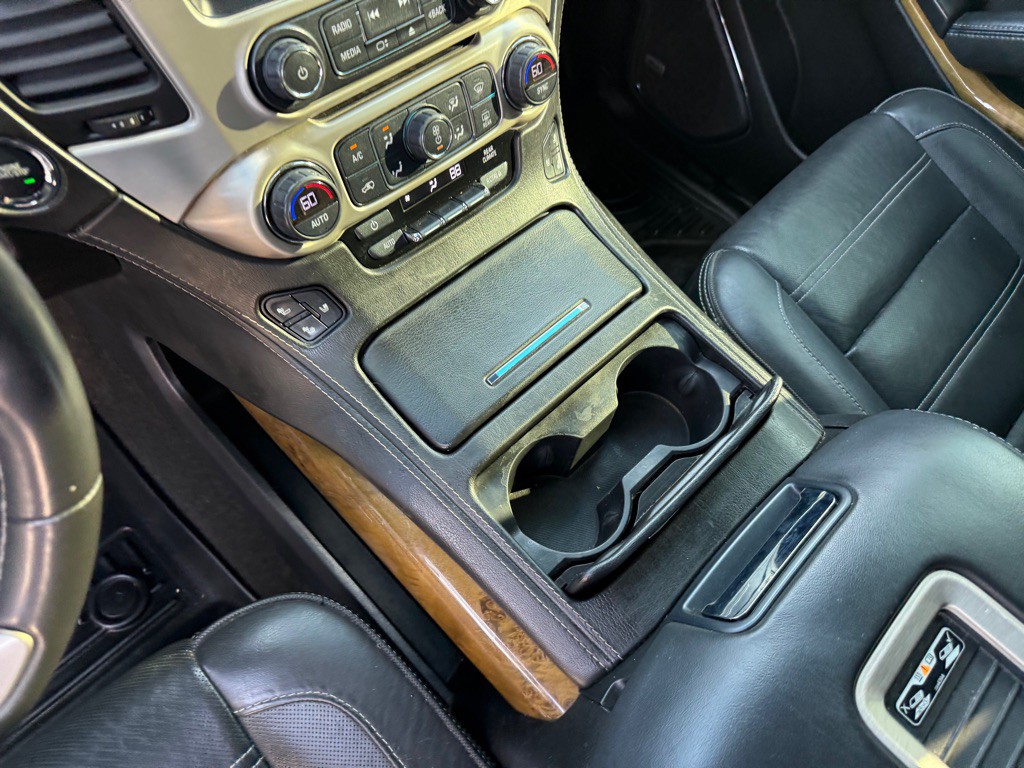 2017 GMC Yukon Image 35