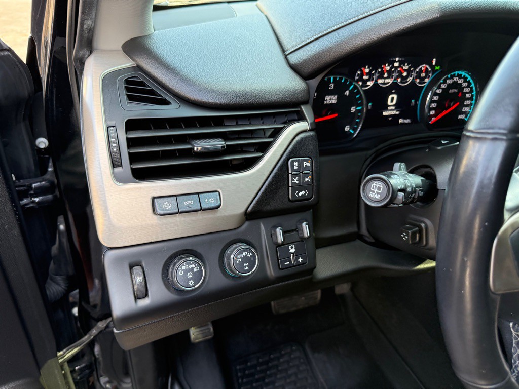 2017 GMC Yukon Image 40