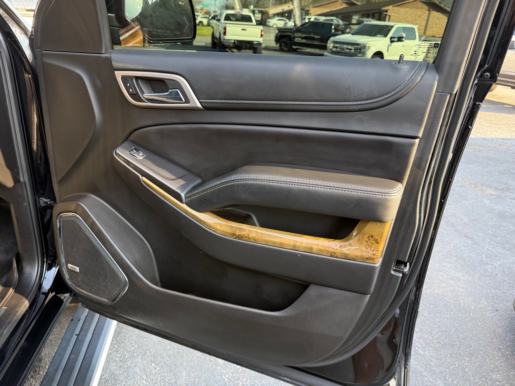 2017 GMC Yukon Image 42