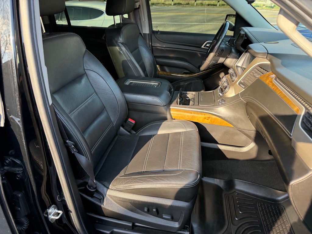 2017 GMC Yukon Image 44