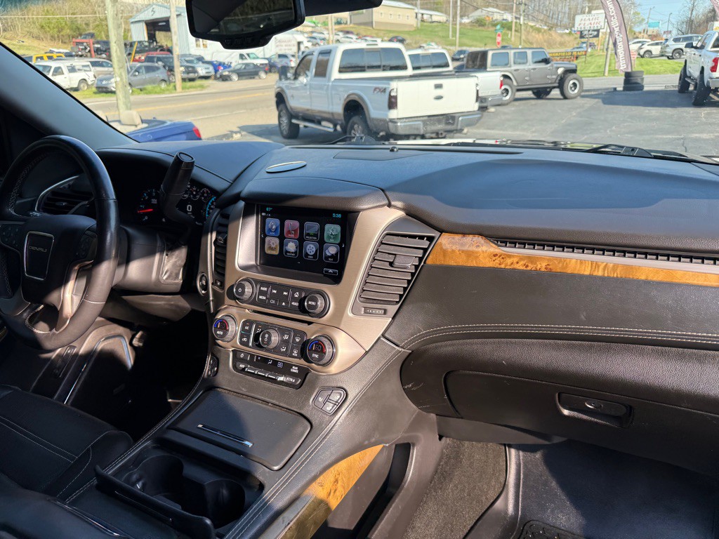 2017 GMC Yukon Image 47