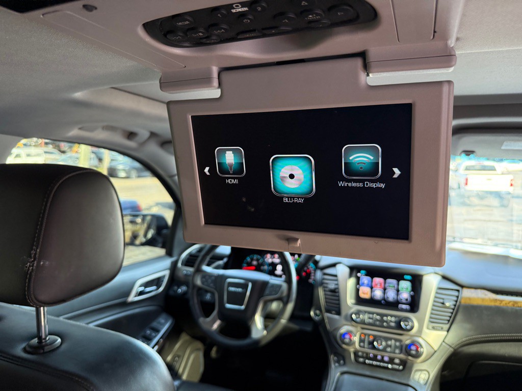 2017 GMC Yukon Image 59