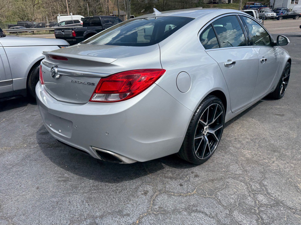 2012 Buick Regal Image 5