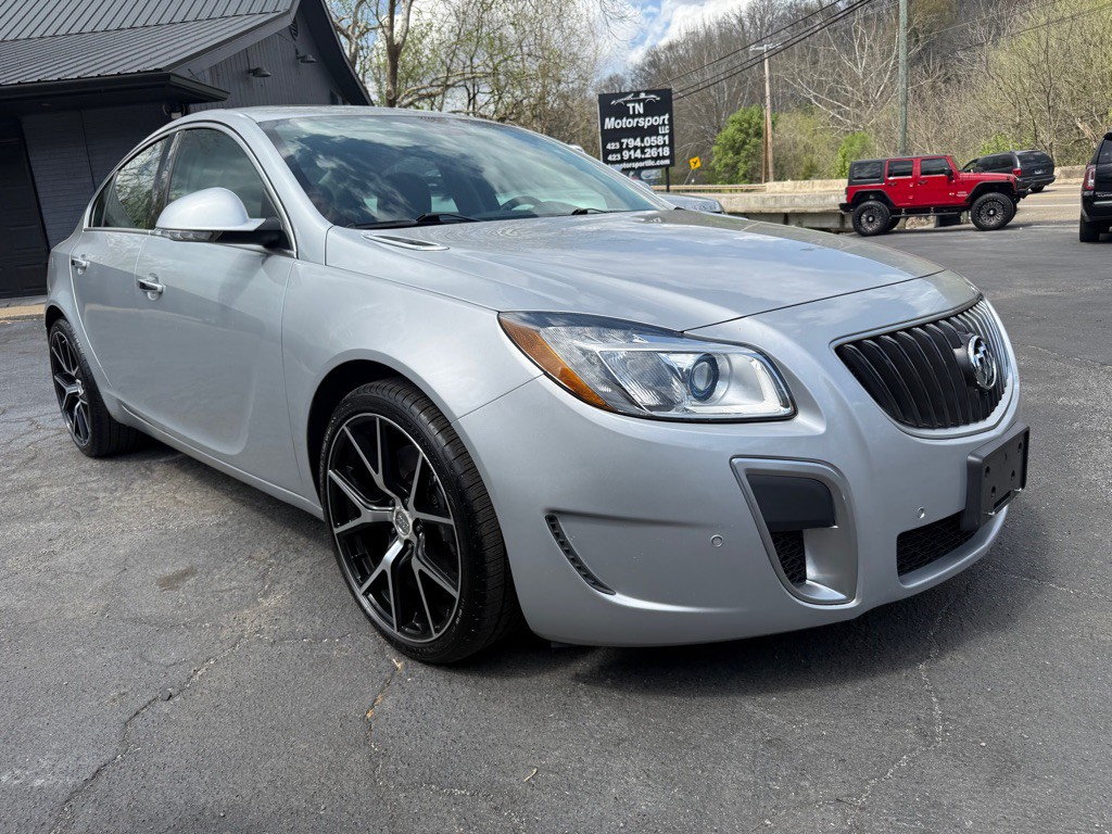 2012 Buick Regal Image 9