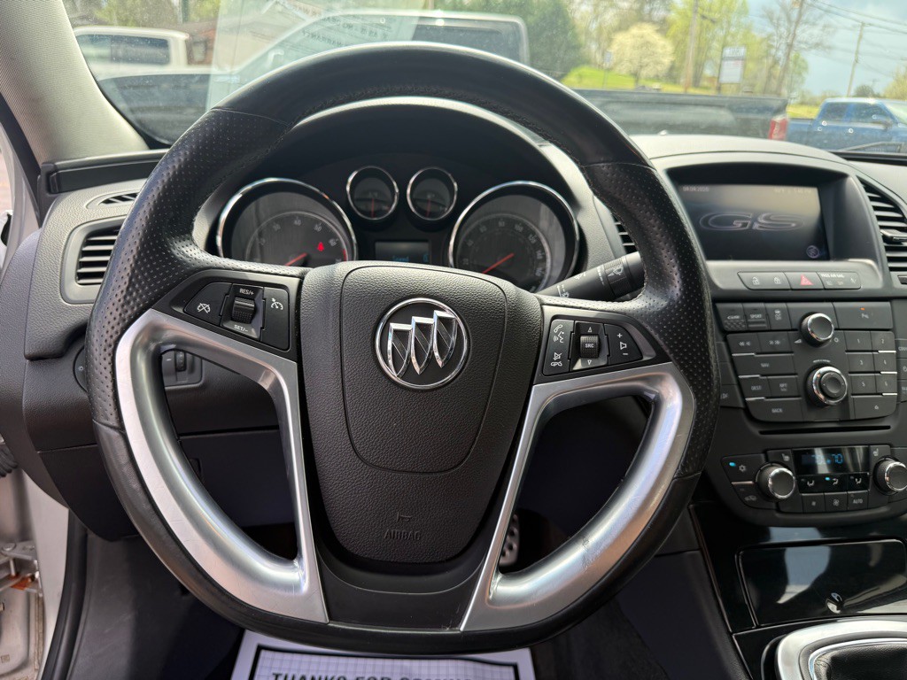 2012 Buick Regal Image 38