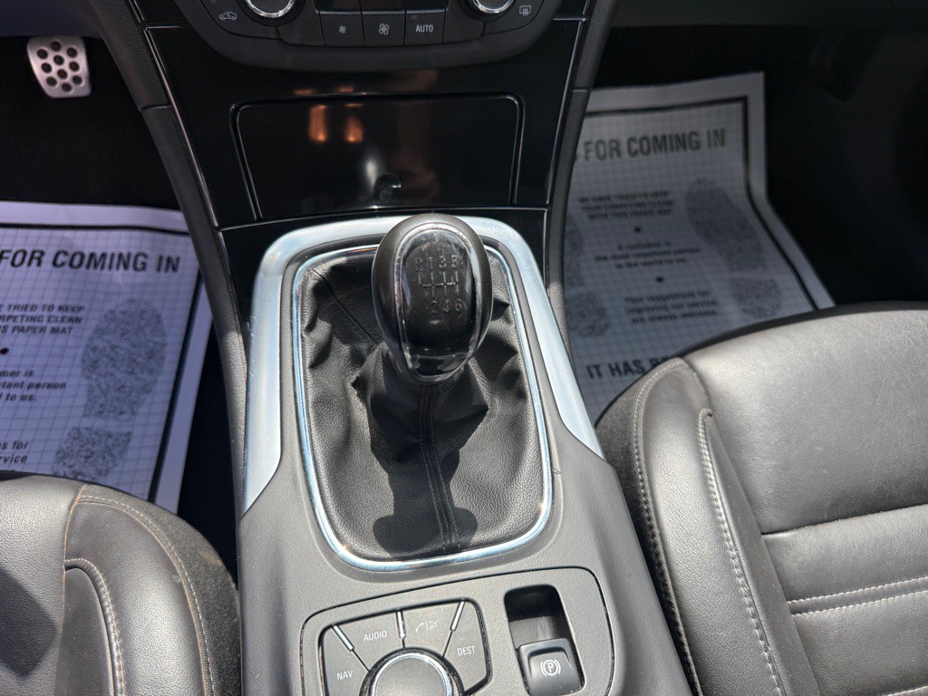 2012 Buick Regal Image 41