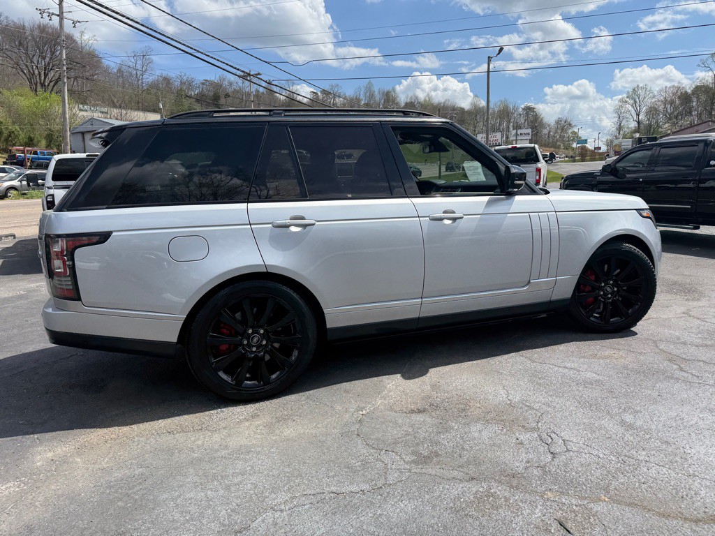 2015 Land Rover Range Rover Image 24