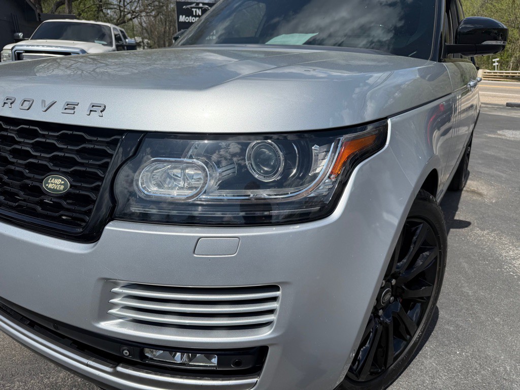 2015 Land Rover Range Rover Image 35