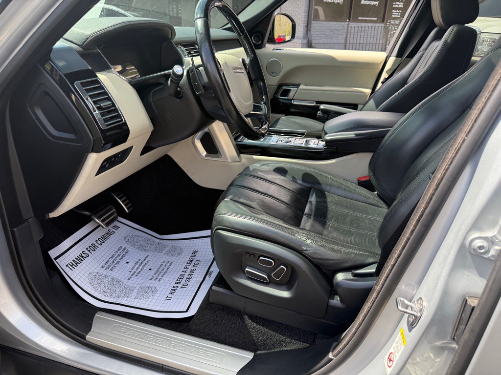2015 Land Rover Range Rover Image 50