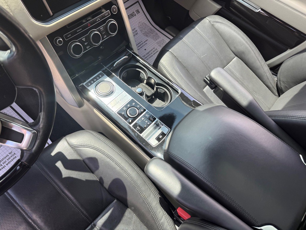 2015 Land Rover Range Rover Image 54