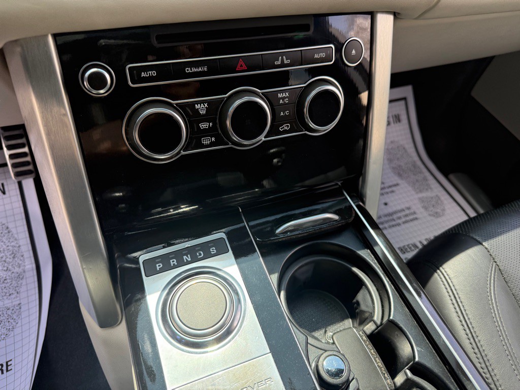 2015 Land Rover Range Rover Image 57