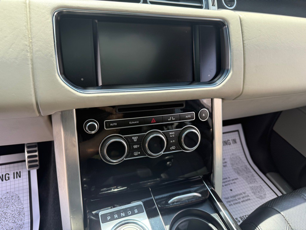 2015 Land Rover Range Rover Image 58