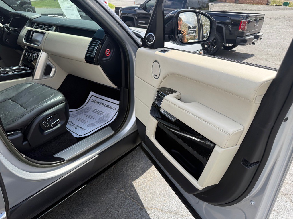 2015 Land Rover Range Rover Image 77