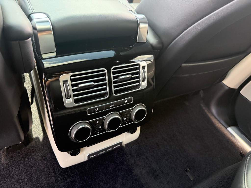 2015 Land Rover Range Rover Image 85