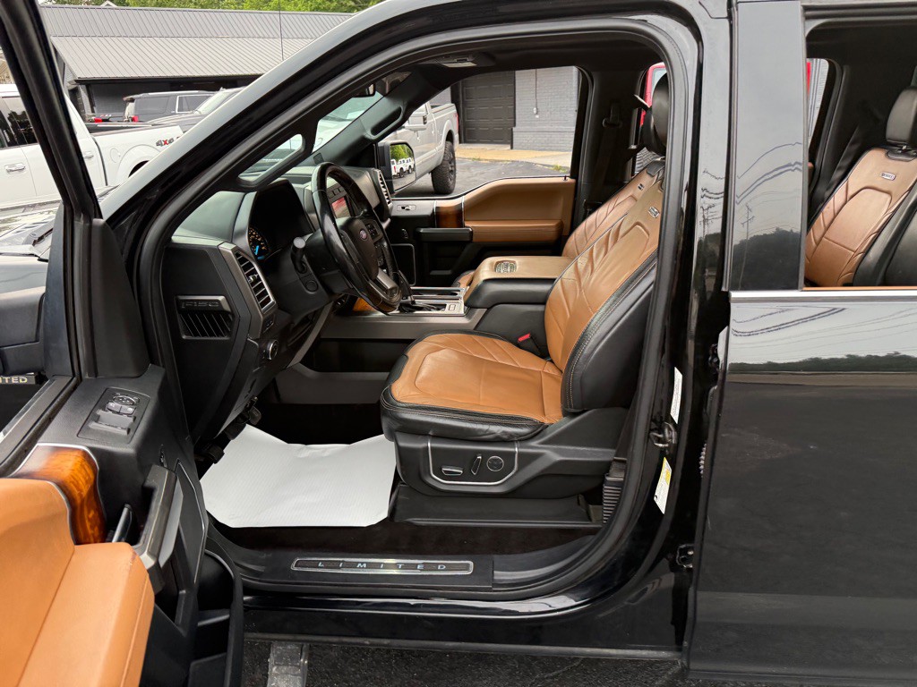 2017 Ford F-150 Image 39