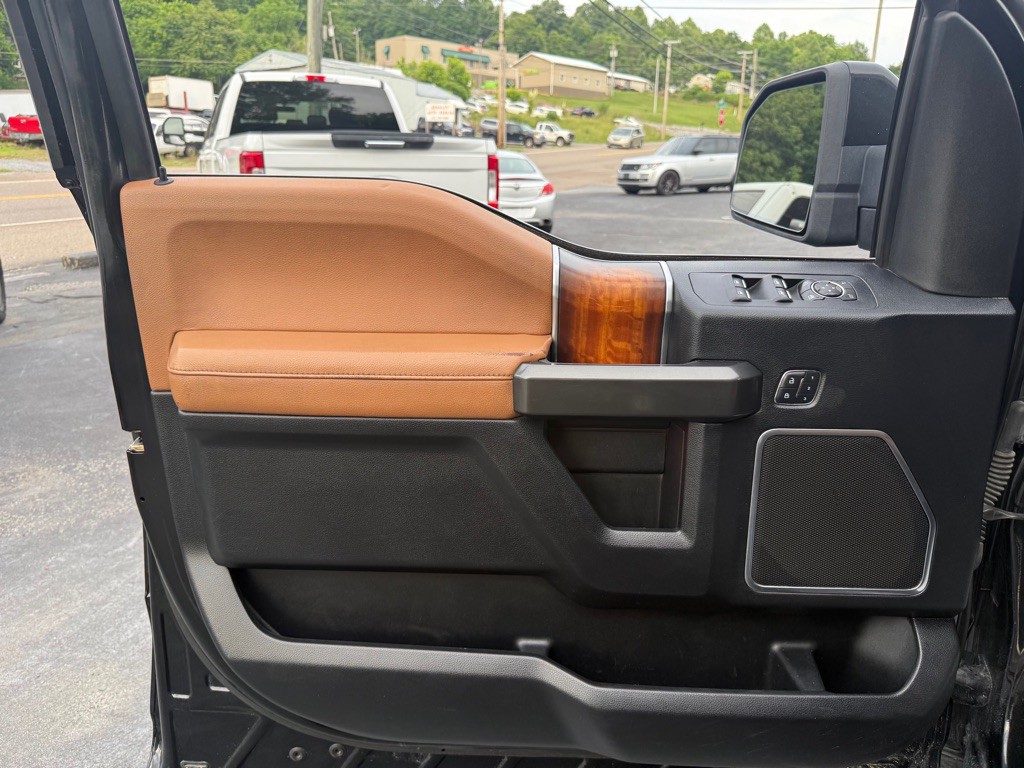 2017 Ford F-150 Image 56