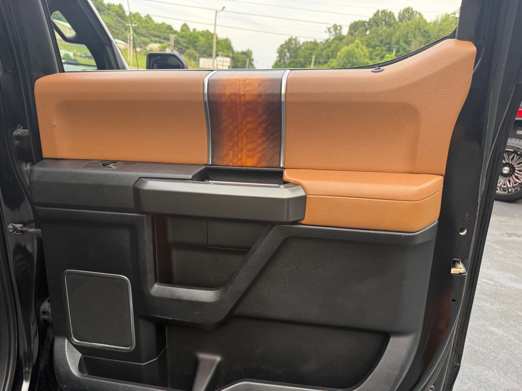 2017 Ford F-150 Image 79