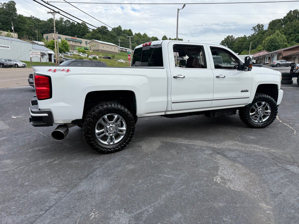 2015 Chevrolet Silverado 1500 Image 12