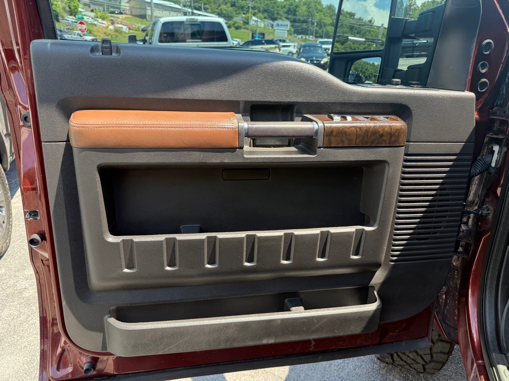 2015 Ford F-250 Image 29