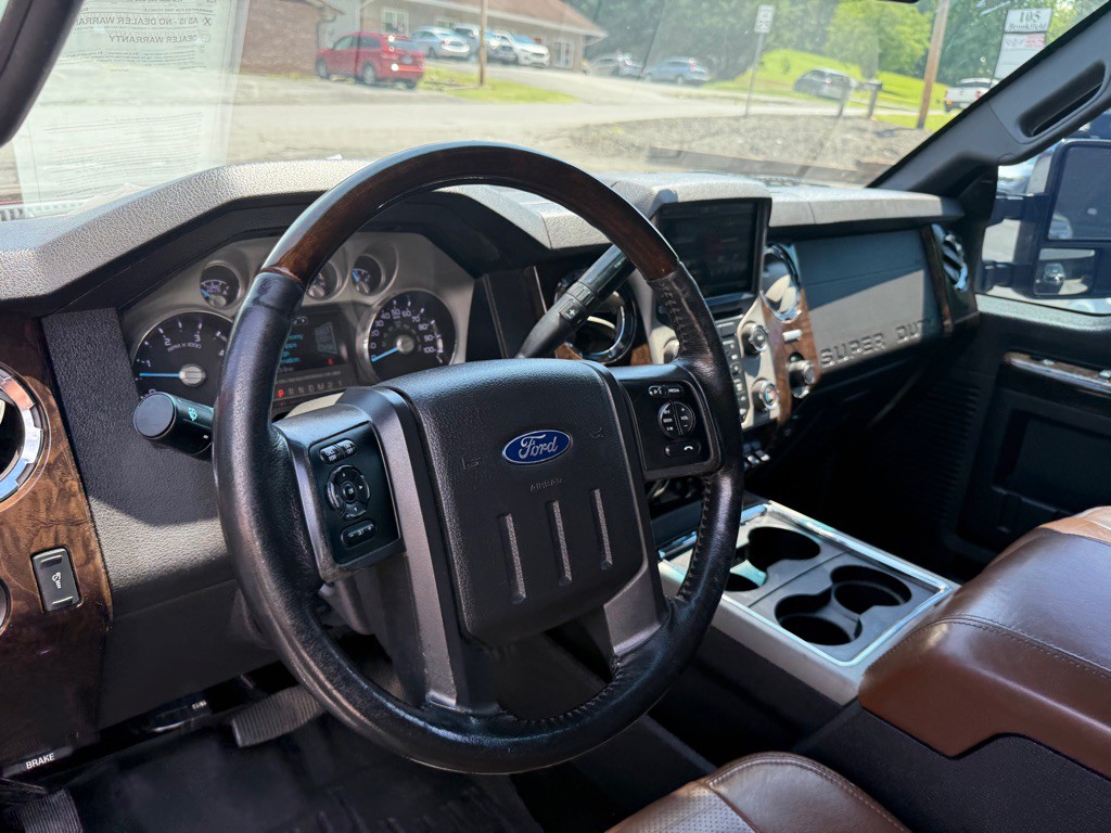 2015 Ford F-250 Image 40