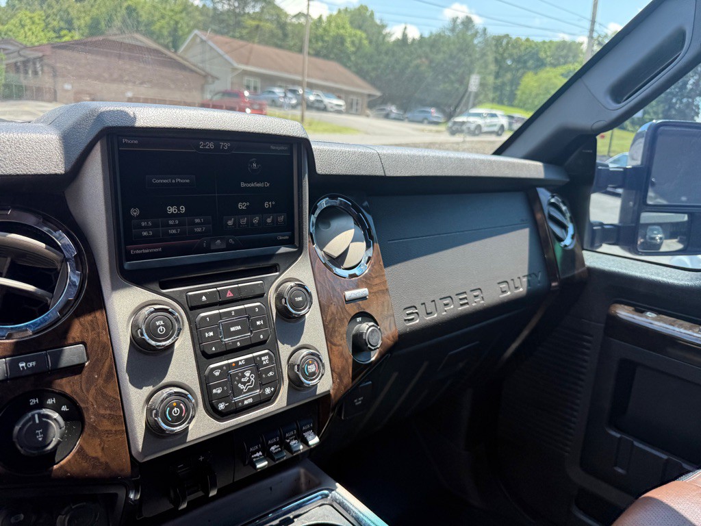 2015 Ford F-250 Image 46