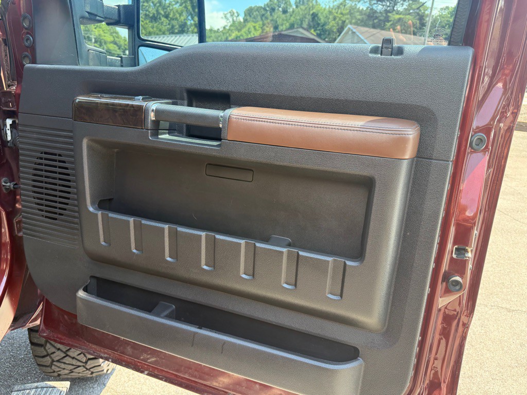 2015 Ford F-250 Image 48
