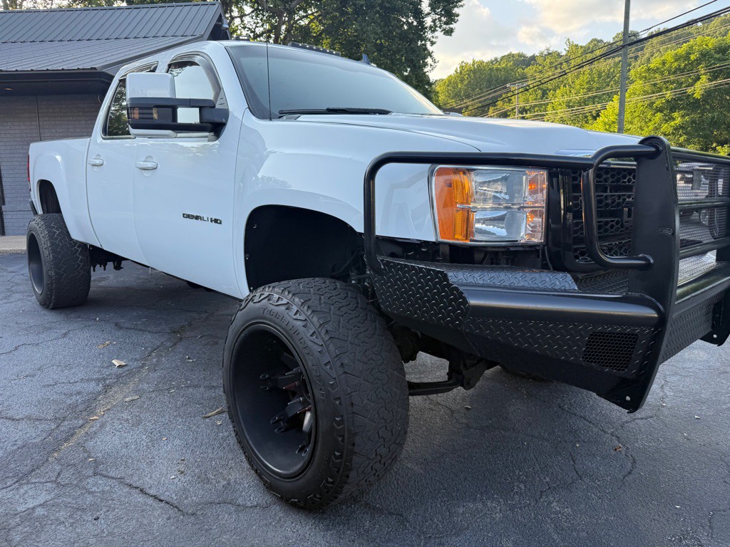 2011 GMC Sierra Image 1