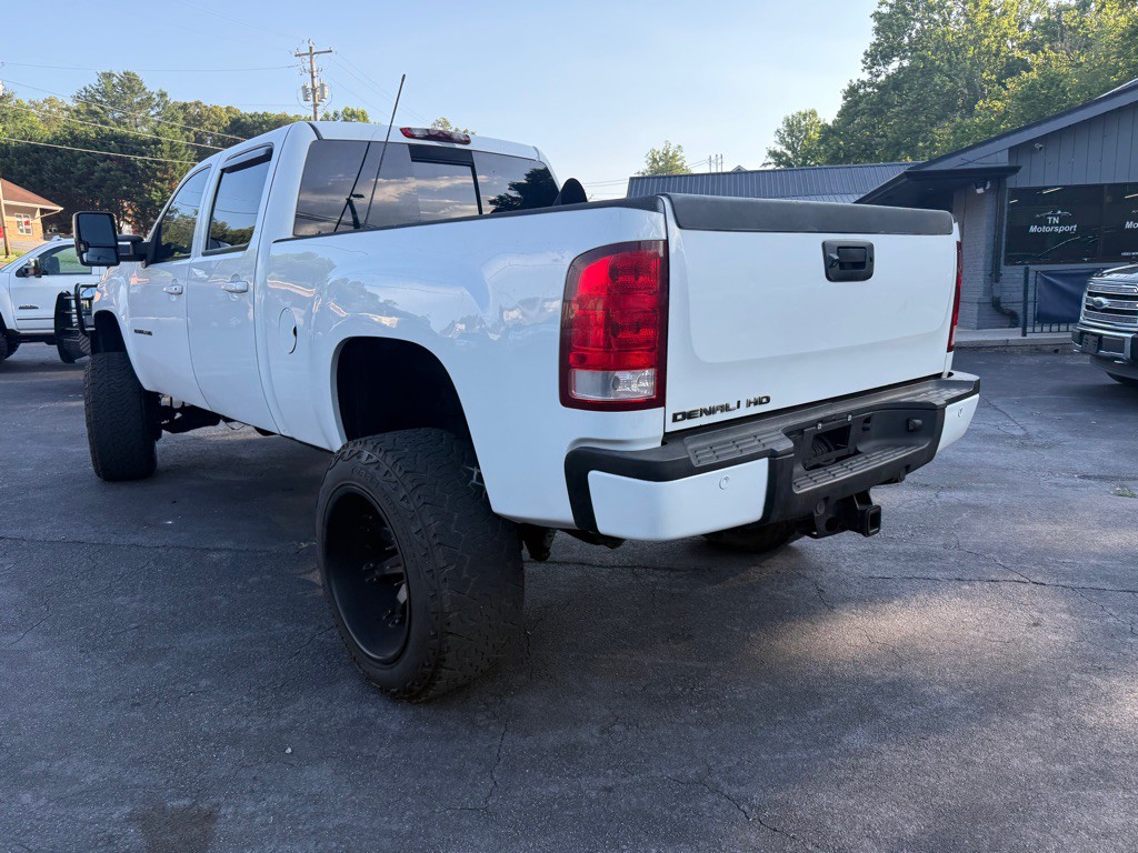 2011 GMC Sierra Image 12
