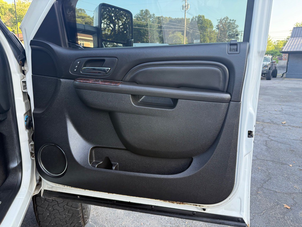 2011 GMC Sierra Image 31