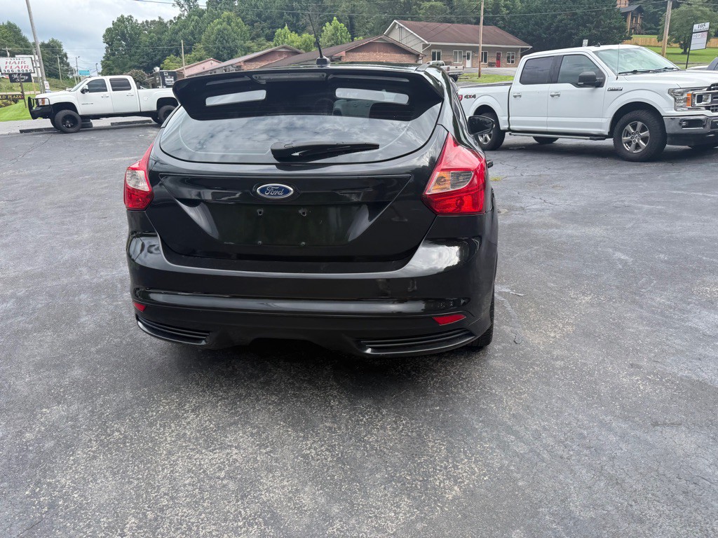 2014 Ford Focus Image 16