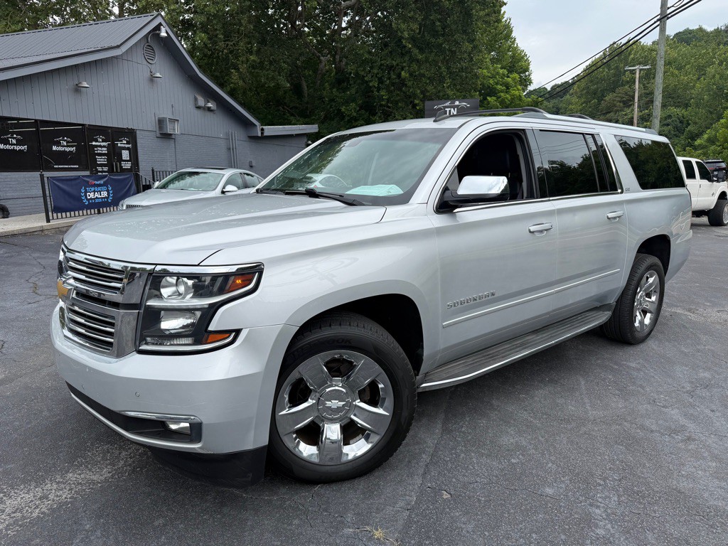 2015 Chevrolet Suburban Image 1