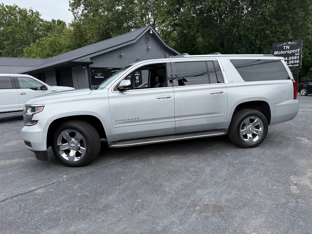 2015 Chevrolet Suburban Image 8