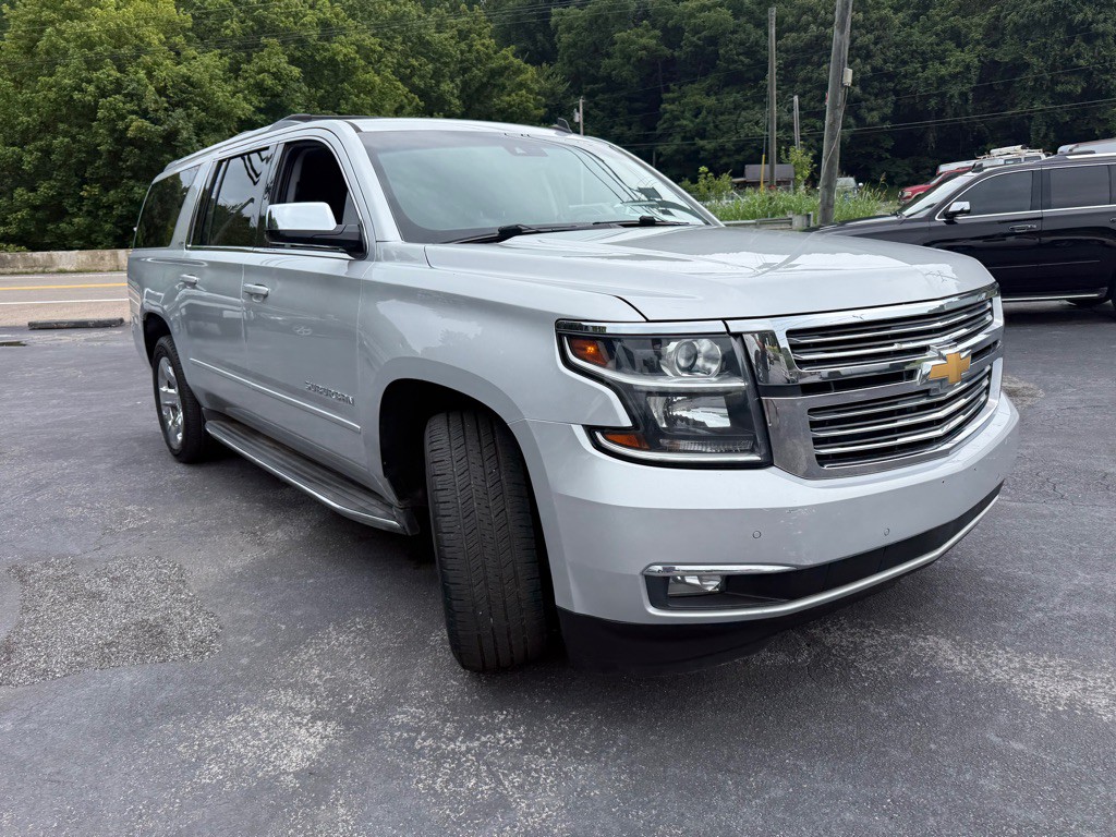2015 Chevrolet Suburban Image 16