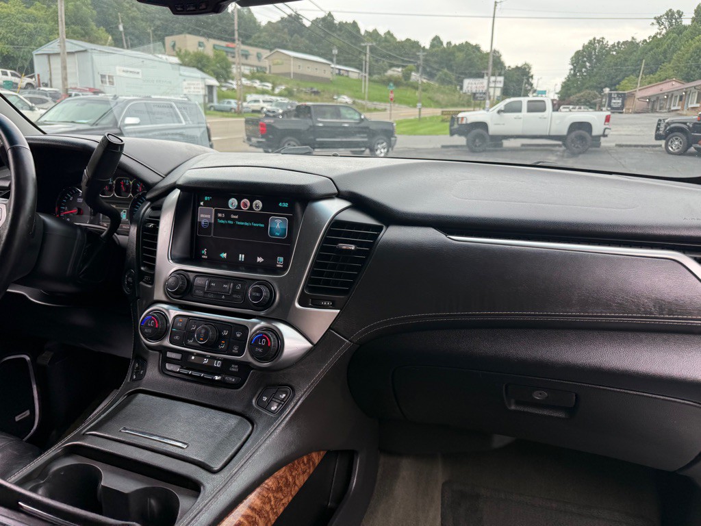 2015 Chevrolet Suburban Image 39