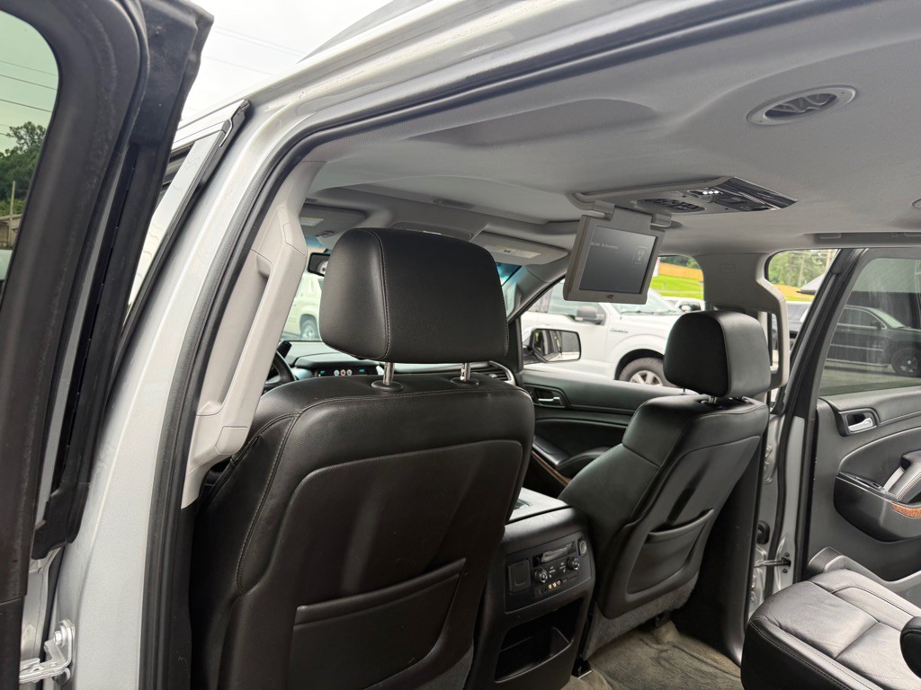 2015 Chevrolet Suburban Image 49