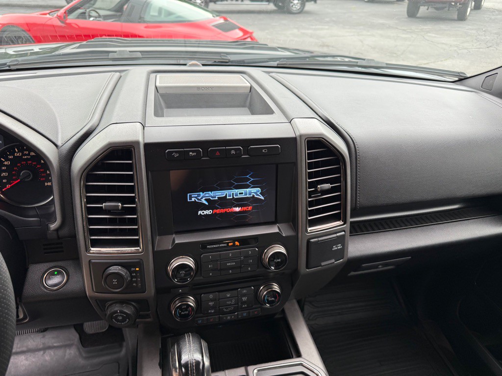 2017 Ford F-150 Image 39