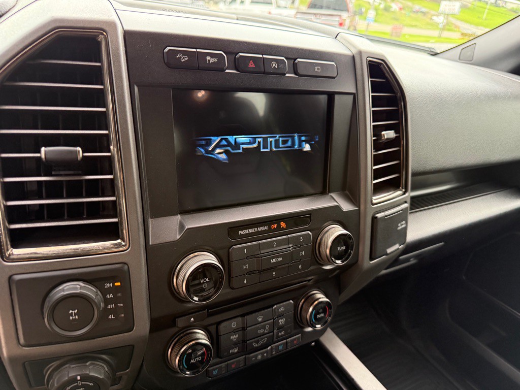 2017 Ford F-150 Image 41