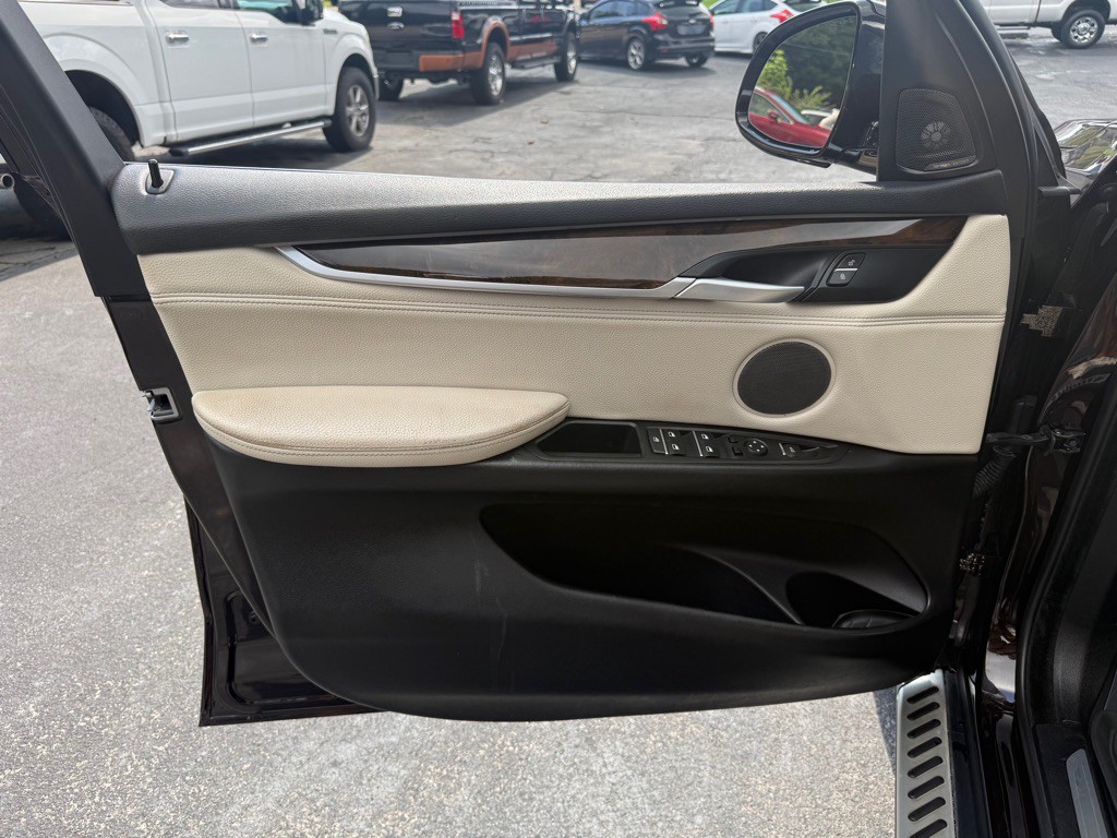 2015 BMW X5 Image 35