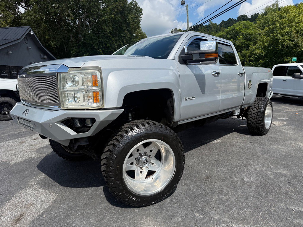 2015 Chevrolet Silverado 1500 Image 2