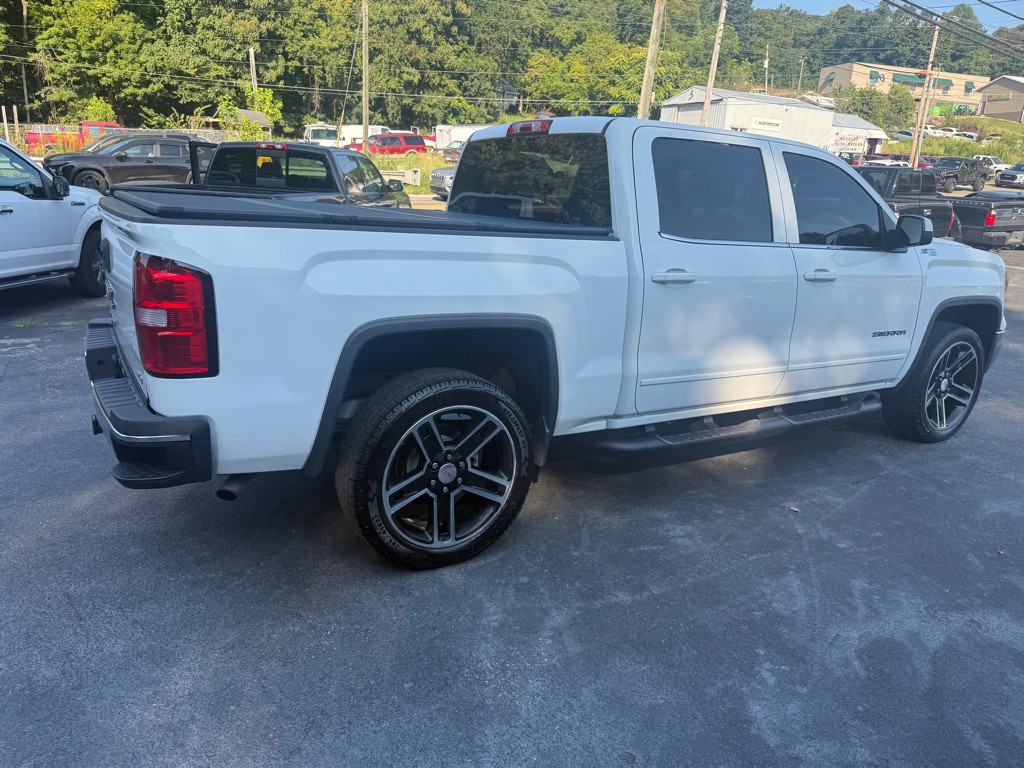2015 GMC Sierra Image 10