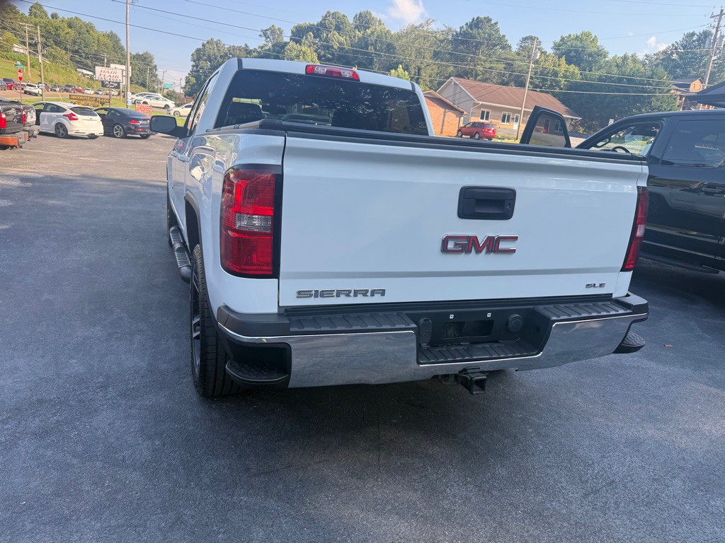 2015 GMC Sierra Image 28